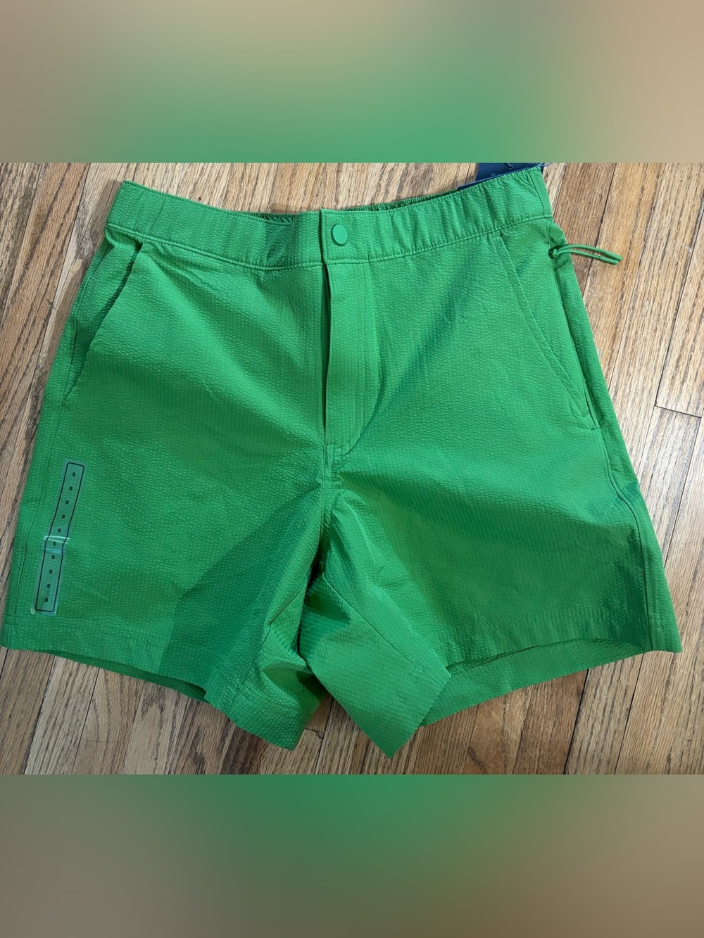 Men’s VRST Green Pulse Athletic Shorts 6” Resort Short Seersucker